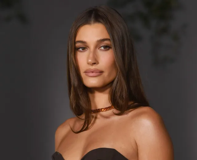 Хейли Бибер