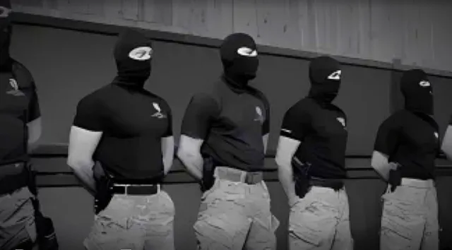 Военные люди